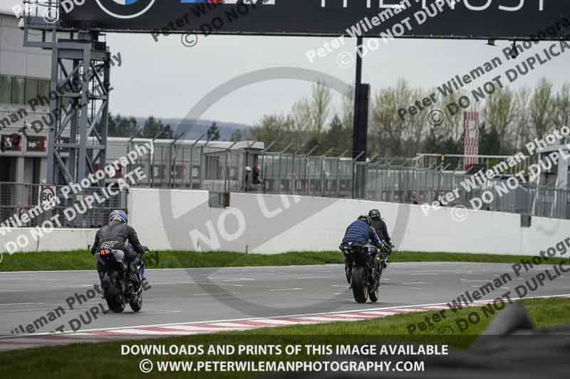 donington no limits trackday;donington park photographs;donington trackday photographs;no limits trackdays;peter wileman photography;trackday digital images;trackday photos